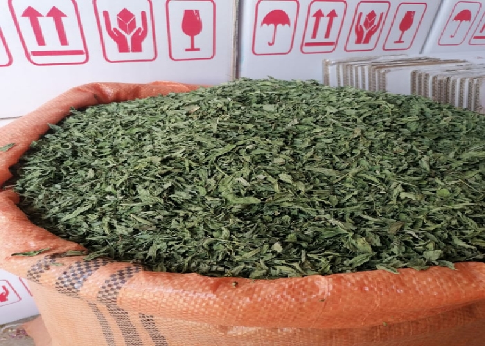 سبزی خشک قورمه